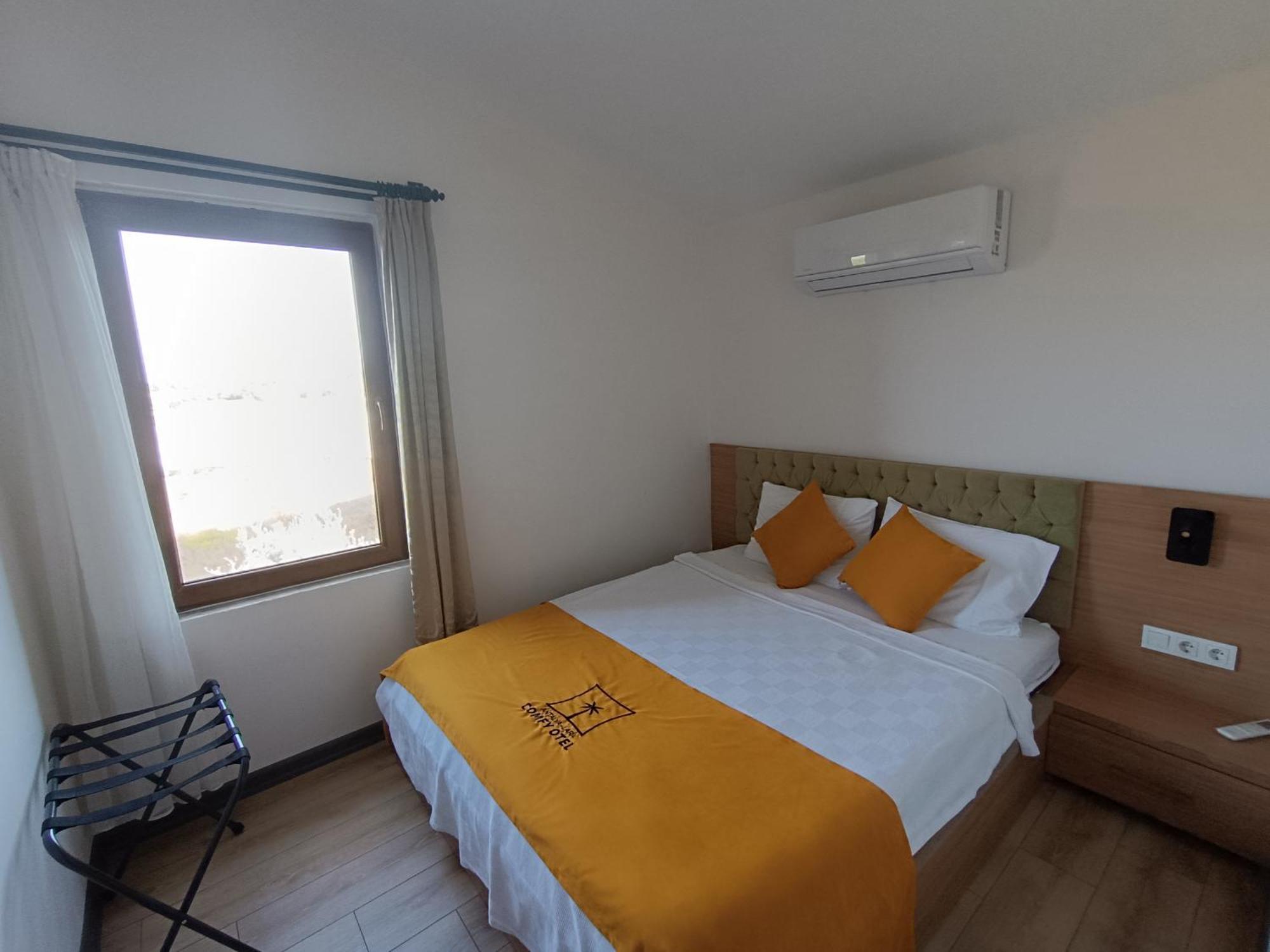 Comfy Otel Antalya Lara Екстер'єр фото